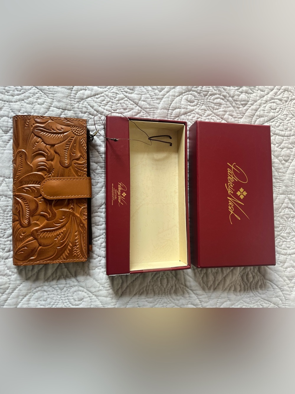 Patricia Nash NWT NAZARI Bifold Wallet in Cognac Color Full Grain Tooled Leather - Picture 8 of 12